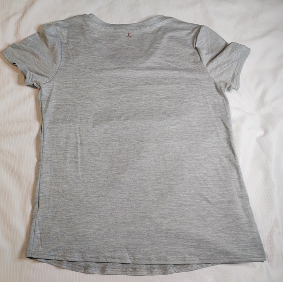 NWT Danskin Grey Short Sleeve Tee Shirt Size Large - Picture 2 of 6